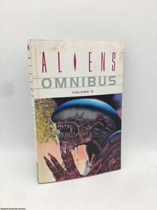 Item #090779 Aliens Omnibus Volume 5. Woodring, Arcudi