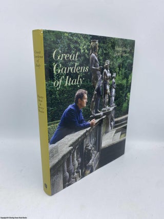 Item #092729 Great Gardens of Italy. Monty Don, Derry Moore
