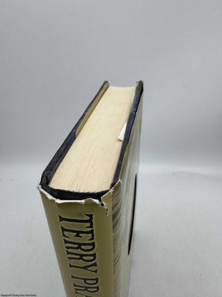 Snuff (Waterstones gold edition)