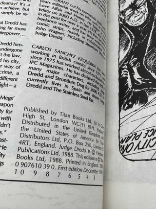 Apocalypse War Book Two (Chronicles of Judge Dredd)