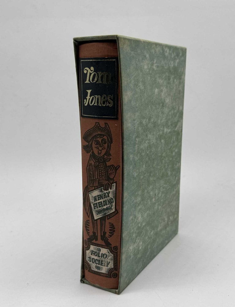 Item #102650 The History of Tom Jones. Henry Fielding, Derrick Harris.